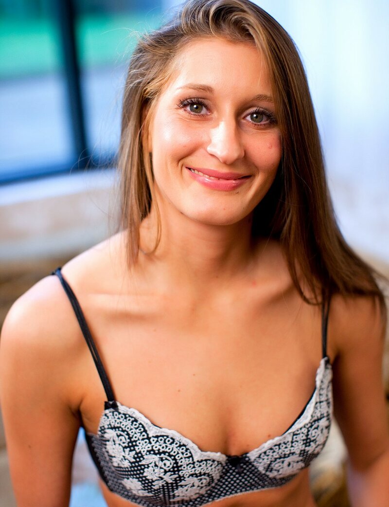 Марьяшка, 23 года, 0 размер груди